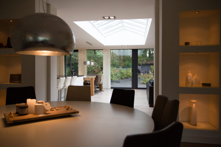 Project Alruco mooie ruime aanbouw met veel licht`