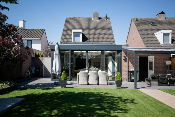 Moderne aanbouw met veel mogelijkheden